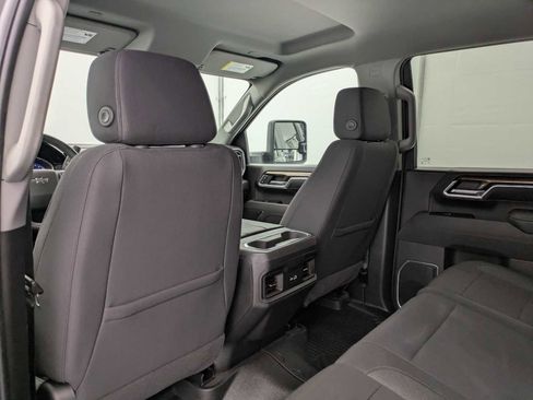 Used 2025 Chevrolet Silverado 3500 LT w/ Trail Boss Package AWD/4WD image 21