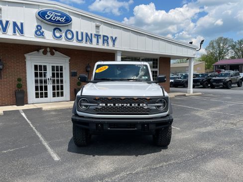 Used 2024 Ford Bronco Badlands AWD/4WD image 2