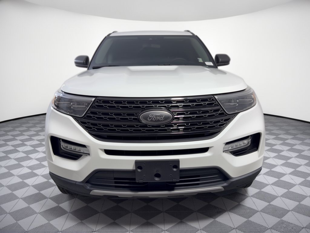 Used 2023 Ford Explorer XLT w/ Equipment Group 202A RWD image 6