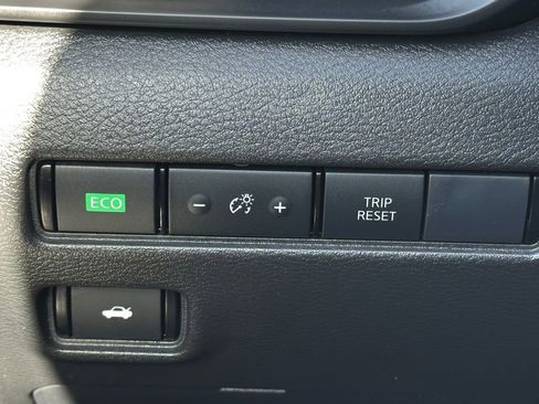 Used 2023 Nissan Sentra S w/ Lighting Package image 19