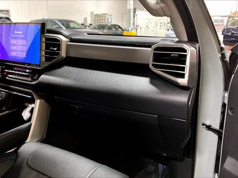 Used 2024 Toyota Tundra Limited image 18