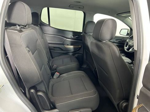 Used 2023 GMC Acadia SLE w/ Driver Convenience Package FWD image 27