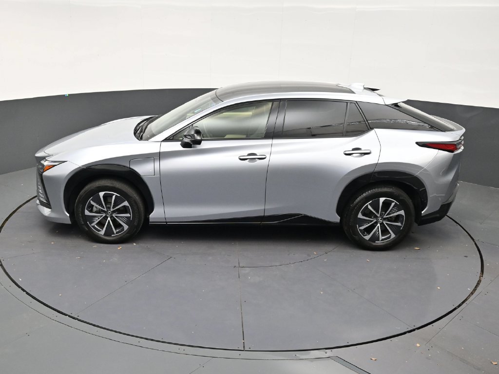 Used 2024 Lexus RZ 300e Premium FWD image 10