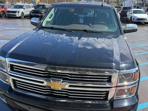 Used 2015 Chevrolet Silverado 1500 High Country w/ High Country Premium Package image 2