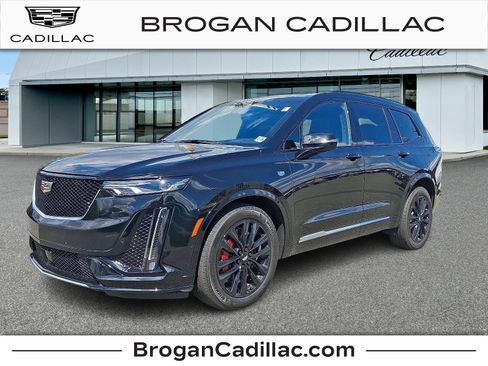 Certified 2024 Cadillac XT6 Sport w/ Technology Package image 1