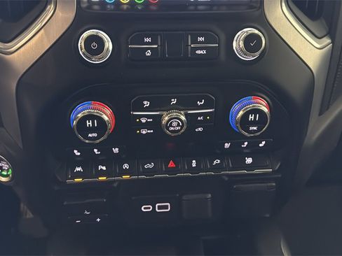 Used 2020 GMC Sierra 1500 SLT w/ SLT Premium Plus Package image 27