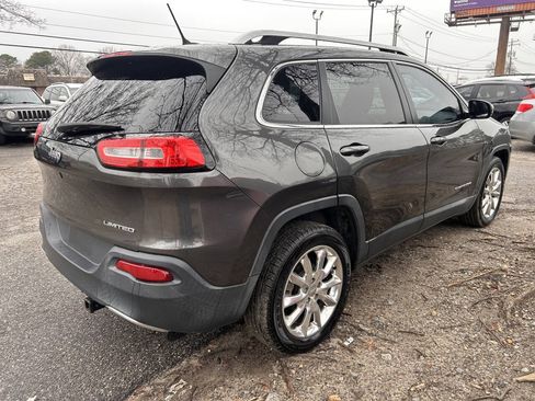Used 2014 Jeep Cherokee Limited w/ Trailer Tow Group FWD image 5