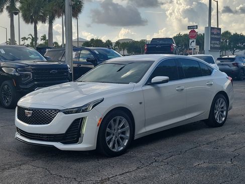 Used 2023 Cadillac CT5 Luxury RWD image 7