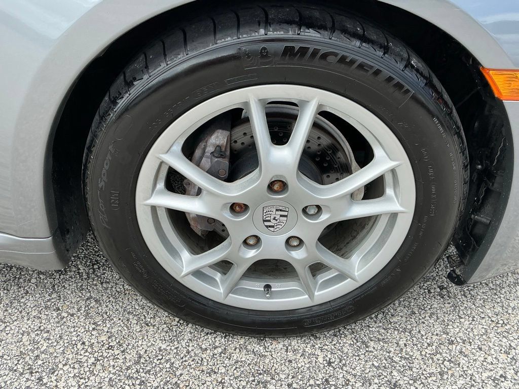Used 2006 Porsche Boxster RWD image 18
