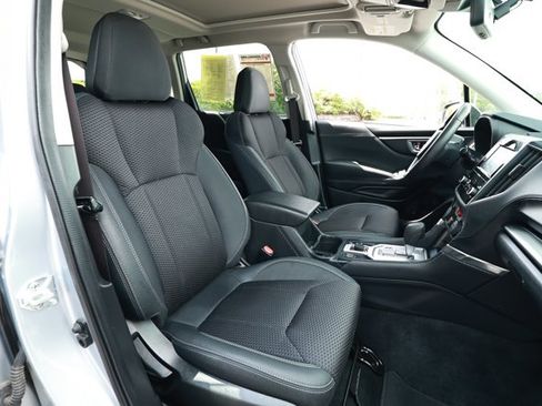 Used 2024 Subaru Forester Premium AWD/4WD image 30