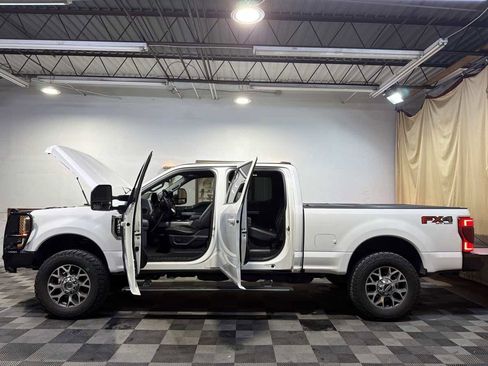 Used 2021 Ford F250 Lariat w/ Lariat Ultimate Package AWD/4WD image 12