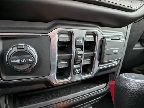 Certified 2023 Jeep Gladiator Sport image 27