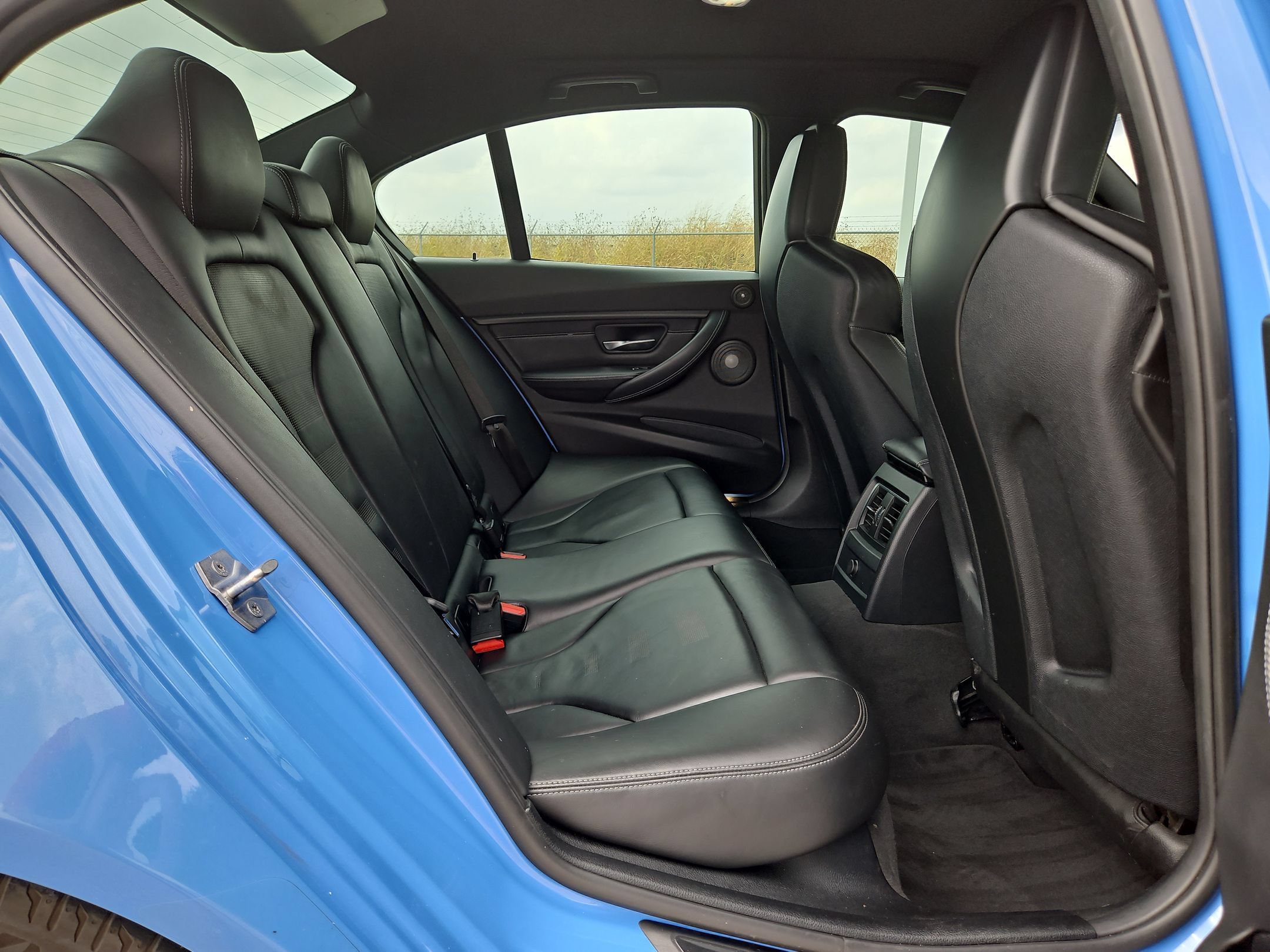 Used 2018 BMW M3 RWD image 25