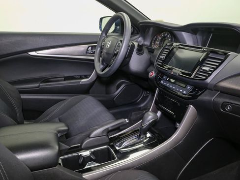 Used 2016 Honda Accord EX image 20
