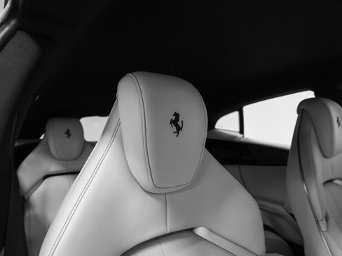 Certified 2025 Ferrari Purosangue AWD/4WD image 27