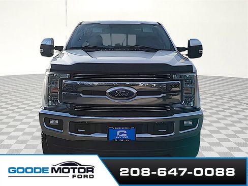 Used 2017 Ford F250 Lariat w/ Chrome Package image 2