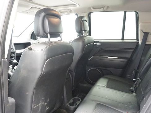 Used 2014 Jeep Compass Latitude w/ Sun/Sound Group image 19