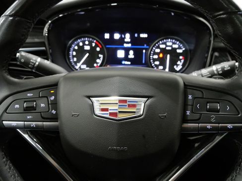 Used 2022 Cadillac XT6 Premium Luxury w/ Technology Package image 17