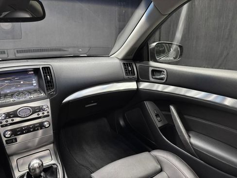 Used 2015 INFINITI Q60 Sport Limited image 32