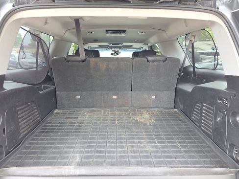 Used 2019 Cadillac Escalade ESV Premium Luxury AWD/4WD image 19