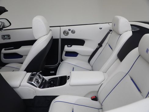 Certified 2017 Rolls-Royce Dawn image 34