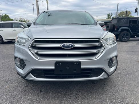 Used 2017 Ford Escape SE w/ SE Cold Weather Package AWD/4WD image 6