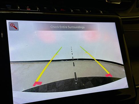 Used 2022 Jeep Grand Cherokee Limited 4xe image 23