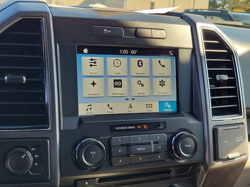 Used 2018 Ford F150 XLT w/ Equipment Group 302A Luxury image 26