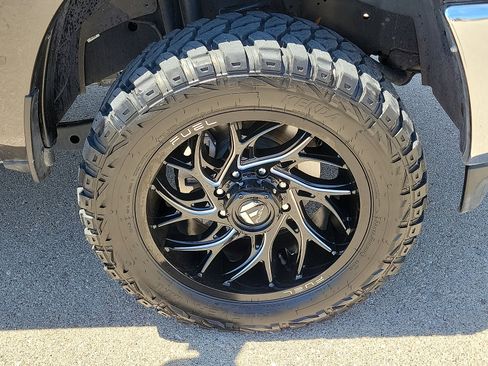 Used 2024 RAM 3500 Tradesman w/ Chrome Appearance Group AWD/4WD image 7
