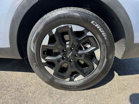 Used 2024 Kia Sorento S image 29