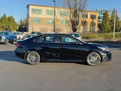 Used 2023 Kia Forte GT-Line w/ GT-Line Premium Package image 2