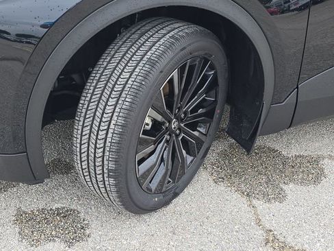New 2026 Toyota C-HR AWD/4WD image 32