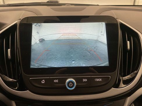 Used 2018 Chevrolet Volt LT image 9