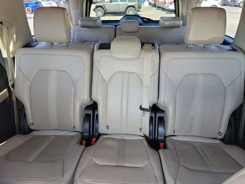 Certified 2023 Ford Expedition Max Limited RWD image 18