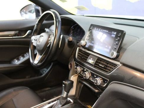 Used 2022 Honda Accord Sport image 10