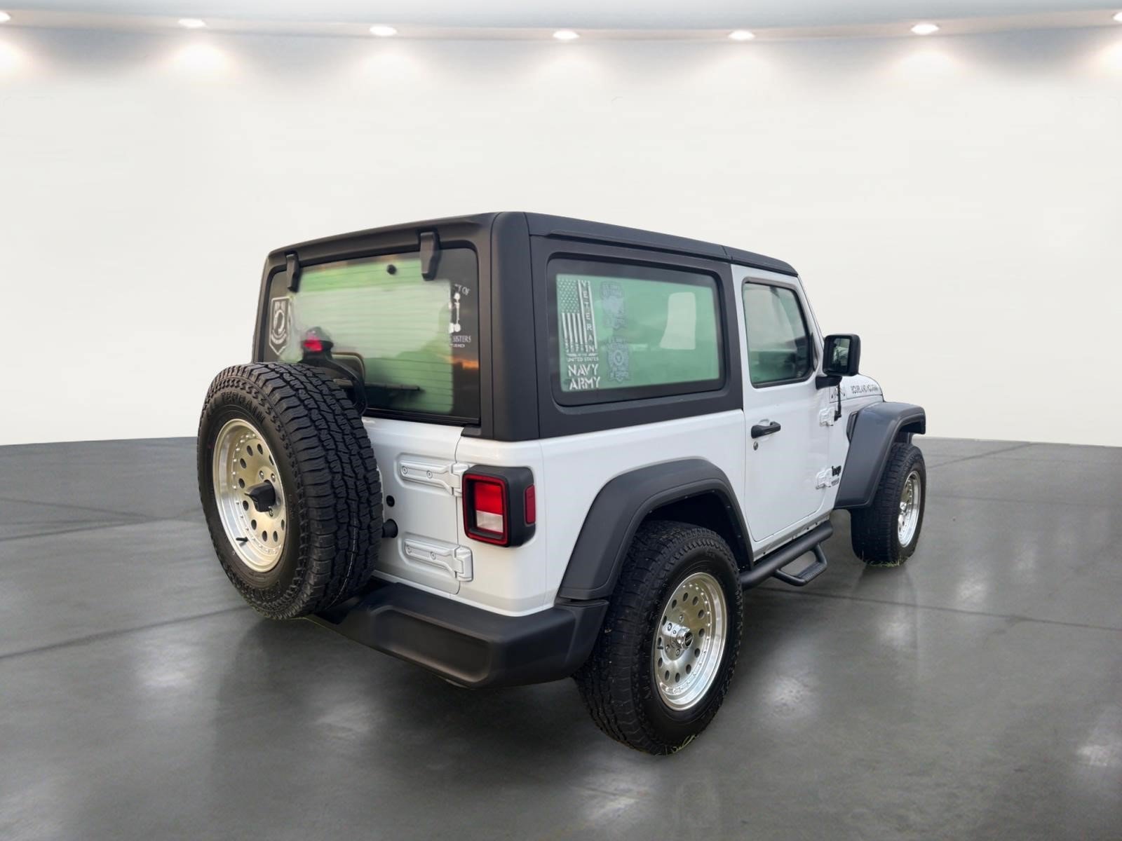 Used 2021 Jeep Wrangler Sport AWD/4WD image 17