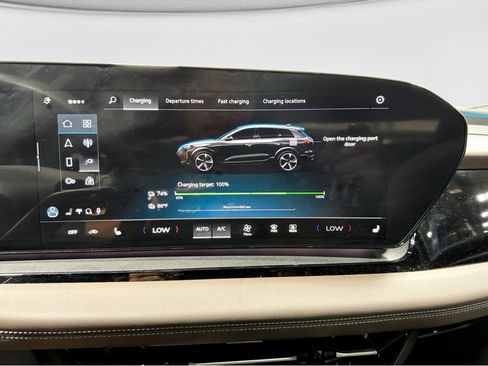 Used 2025 Audi Q6 e-tron Premium Plus w/ Premium Plus RWD image 11