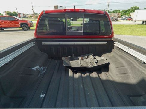 Used 2022 Nissan Frontier PRO-4X w/ Pro-4X Premium Package AWD/4WD image 10