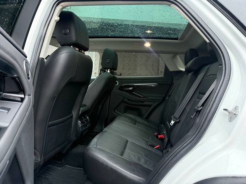 Used 2020 Land Rover Range Rover Evoque S AWD/4WD image 19