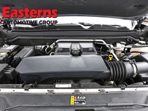 Used 2024 GMC Canyon Denali AWD/4WD image 7