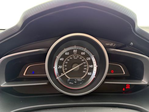 Used 2015 MAZDA MAZDA3 i SV image 11