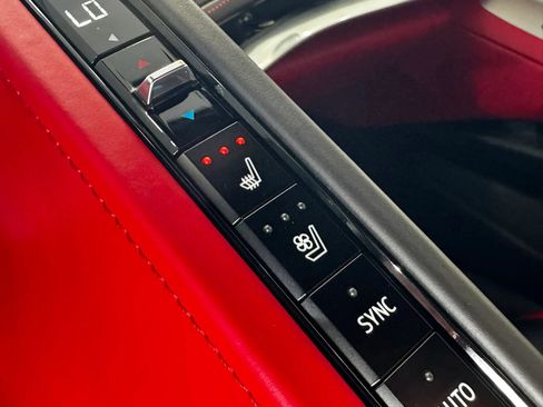 Used 2023 Chevrolet Corvette Stingray Premium Conv w/ Z51 Performance Package RWD image 34