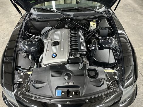 Used 2006 BMW Z4 3.0i RWD image 11