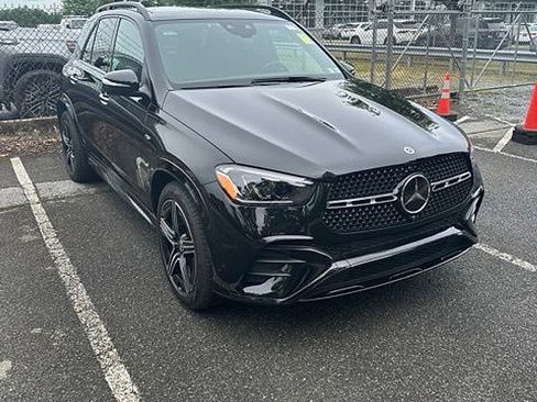 Certified 2025 Mercedes-Benz GLE 450e 4MATIC image 3