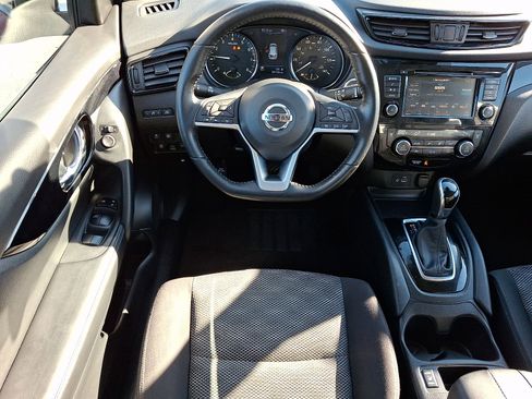 Used 2020 Nissan Rogue Sport SV w/ All-Weather Package image 12