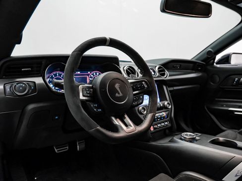 Used 2022 Ford Mustang Shelby GT500 w/ Technology Package image 33