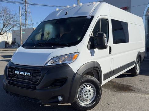 Used 2025 RAM ProMaster 3500 FWD image 3