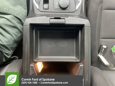 Used 2020 Chevrolet Traverse LS image 32