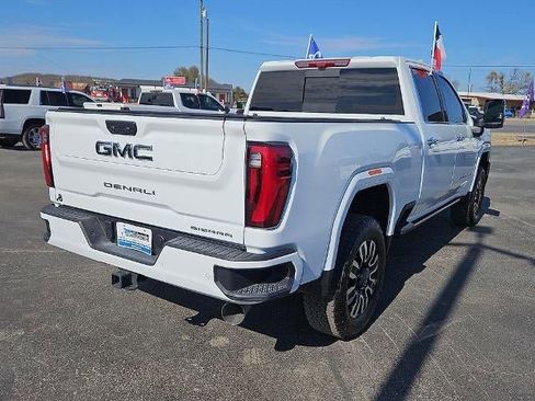 Used 2025 GMC Sierra 3500 Denali Ultimate image 7