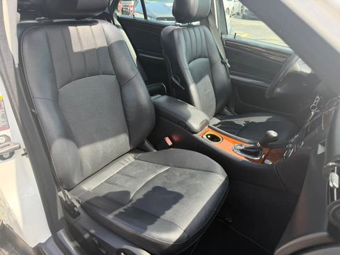 Used 2006 Mercedes-Benz C 280 Sedan image 11